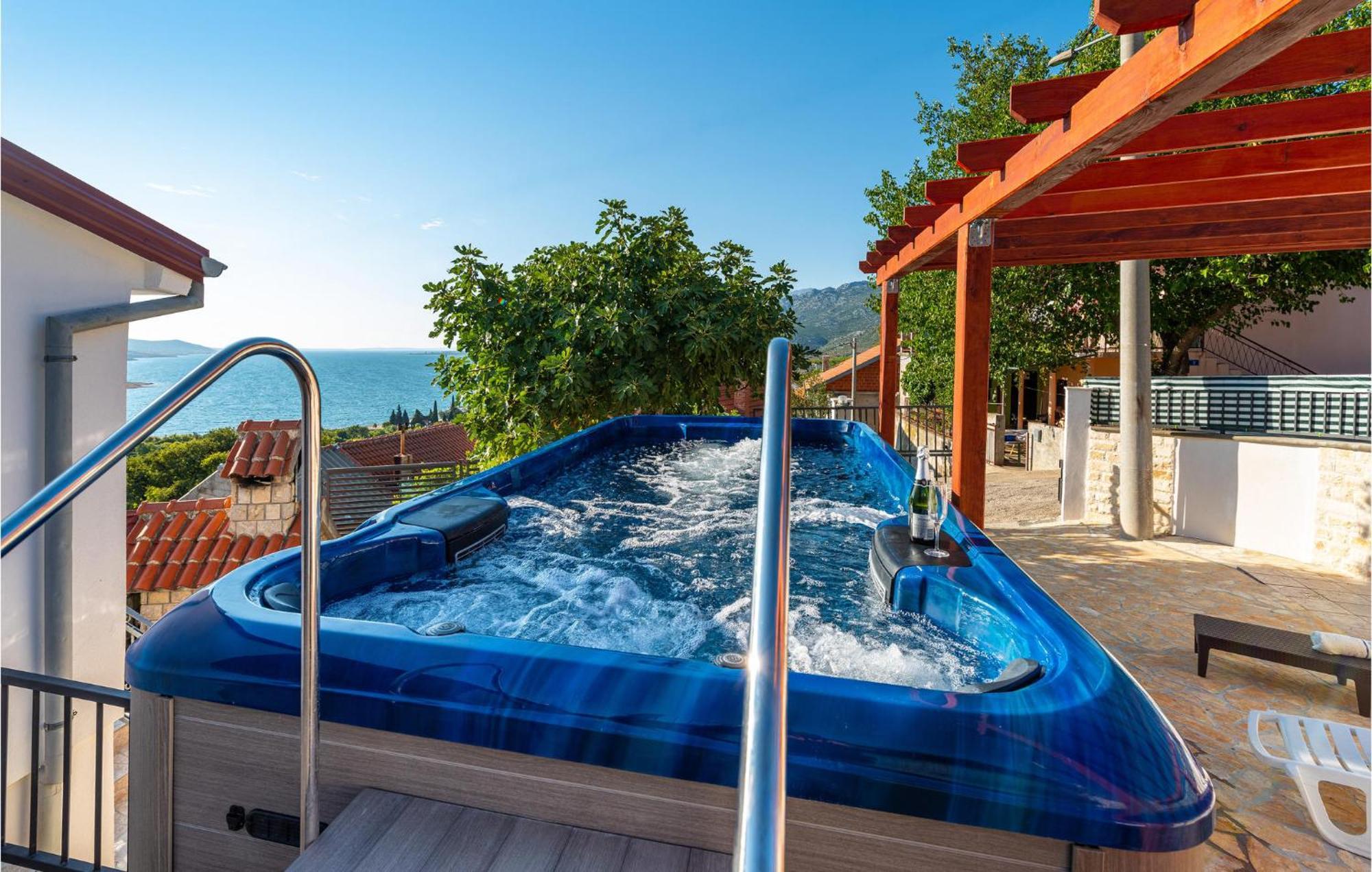 Beautiful Home In Rovanjska With Wifi Екстер'єр фото