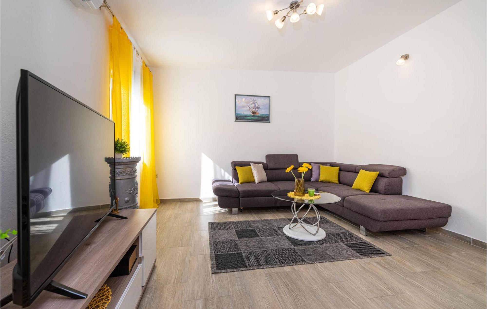 Beautiful Home In Rovanjska With Wifi Екстер'єр фото